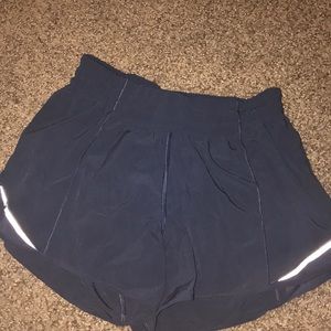 Lululemon Hotty hot short tall